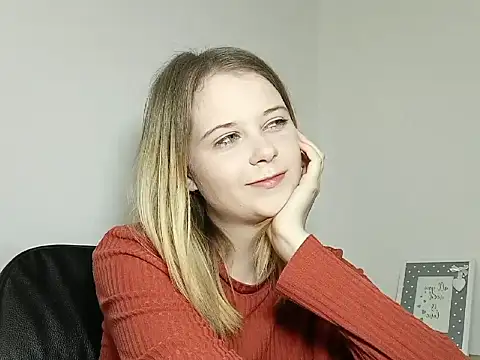 LydiaYoung online show from September 29, 6:13 pm