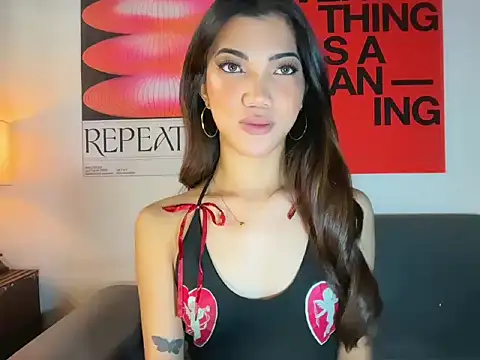 CassieSommereux online show from February 12, 6:48 am