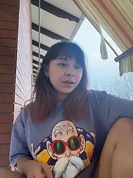 YumiLux online show from February 8, 4:00 pm