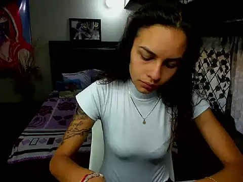 Skylovershot online show from December 1, 1:47 pm