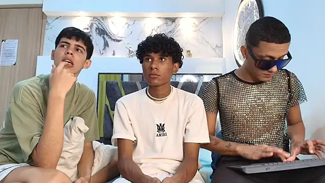 YOUNGS GUYS online show from September 27, 10:06 pm