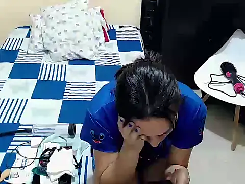 missblu online show from October 9, 4:27 am