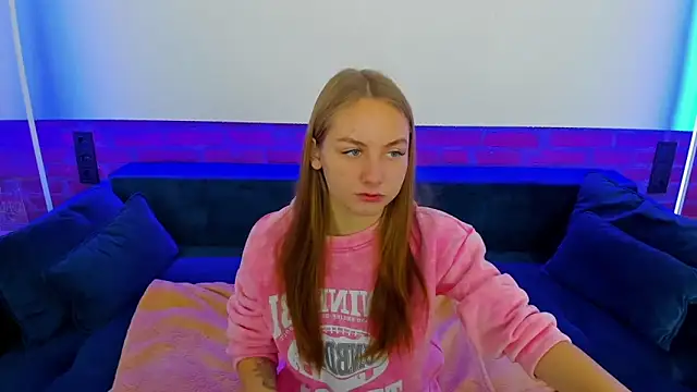 MilaAddams online show from November 11, 6:42 am