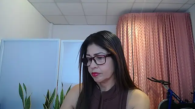 Manuela lara  online show from November 26, 5:25 pm