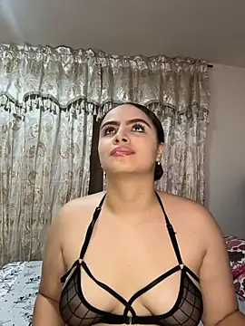 Tayler Kim online show from June 14, 6:19 pm