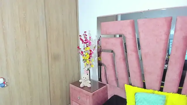 MaraKarly online show from November 22, 8:22 pm