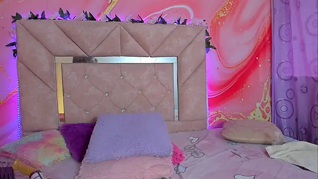 Taylor oriana  online show from September 11, 1:55 pm