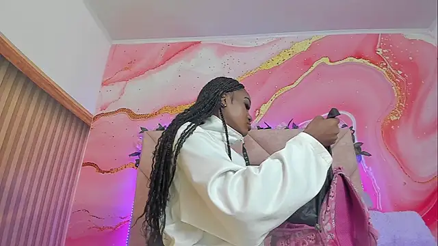 Taylor oriana  online show from October 14, 11:02 am