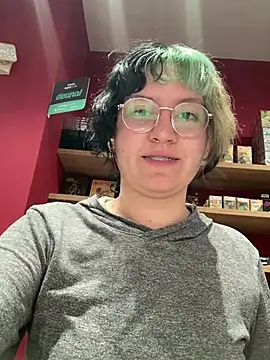Froggyinthebox online show from July 16, 12:37 am
