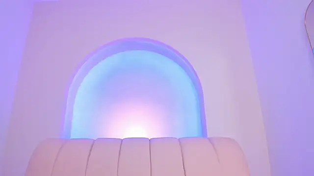 milaowens online show from March 15, 1:35 pm