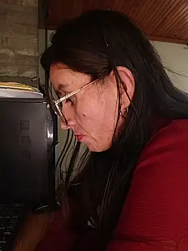 Snapshot of ERIKA__29 chatting on October 17, 8:23 pm ERIKA 29 online show from October 17, 8:23 pm