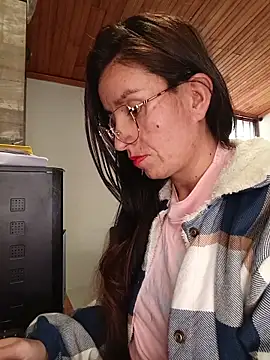 Snapshot of ERIKA__29 chatting on October 16, 8:22 pm ERIKA 29 online show from October 16, 8:22 pm