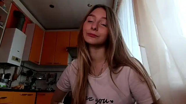 Nymera flare online show from October 30, 8:38 am