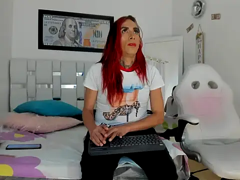 MissDiabla  online show from March 12, 1:36 pm