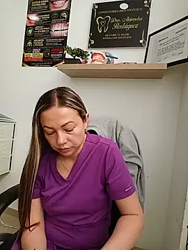 Madisson-04  online show from July 6, 2:44 pm