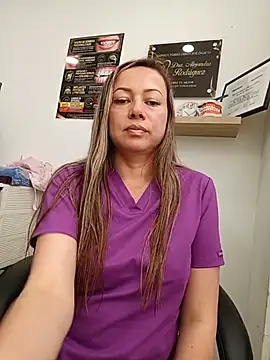 Madisson-04  online show from July 22, 7:37 pm
