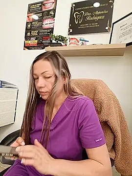Madisson-04  online show from July 1, 3:11 pm