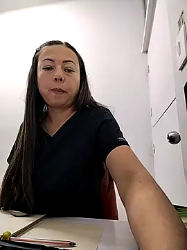 Snapshot of Madisson-04_ chatting on September 16, 1:41 pm Madisson-04 online show from September 16, 1:41 pm