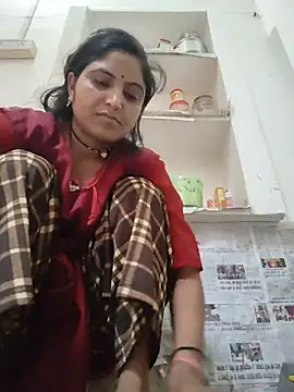 LUCKY cut online show from July 29, 2:00 am