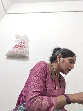 LUCKY cut online show from July 25, 2:24 pm