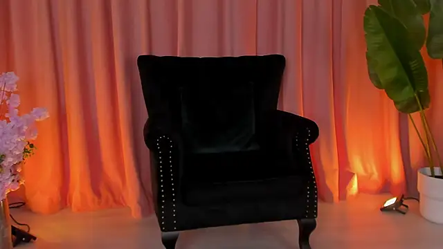 KylieKroftt online show from September 27, 4:14 pm