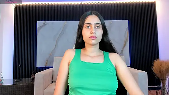 sofiapalacioss online show from October 20, 6:33 pm