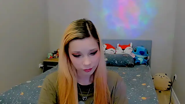 Snapshot of Kitten_Alissa chatting on October 3, 7:52 pm Kitten Alissa online show from October 3, 7:52 pm