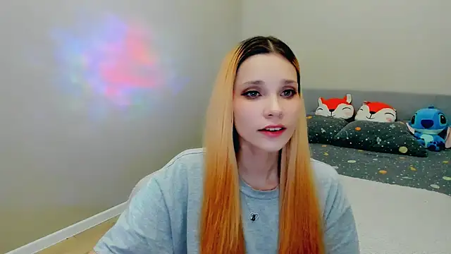 Snapshot of Kitten_Alissa chatting on October 4, 8:02 pm Kitten Alissa online show from October 4, 8:02 pm