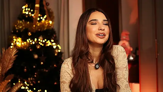 ItalianGirl online show from December 15, 8:47 pm