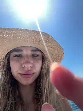 ItalianGirl online show from June 21, 12:31 pm