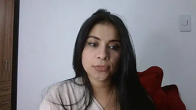 ValerieLove  online show from November 25, 5:42 am