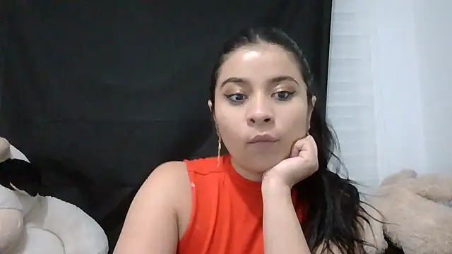 ValerieLove  online show from March 16, 1:52 am