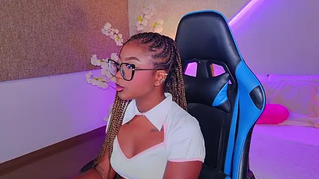 Kishalove  online show from July 17, 11:03 am
