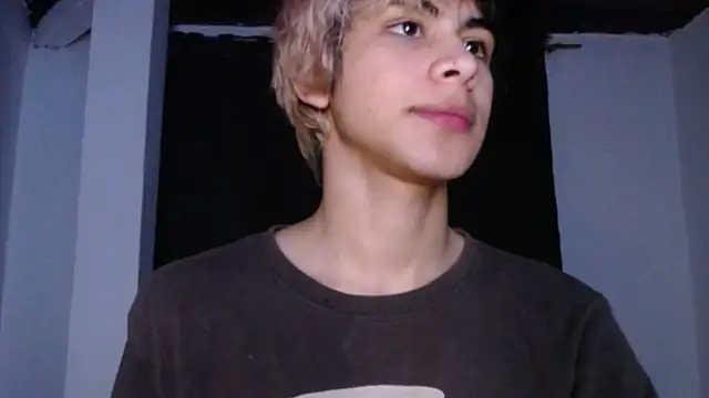 DaraKat18 online show from June 17, 12:23 am
