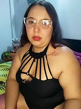 Snapshot of daniza2200 chatting on September 20, 7:39 am daniza2200 online show from September 20, 7:39 am