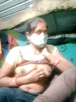 CUTE-004 online show from November 22, 6:32 pm