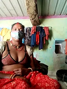 CUTE-004 online show from February 14, 10:17 am