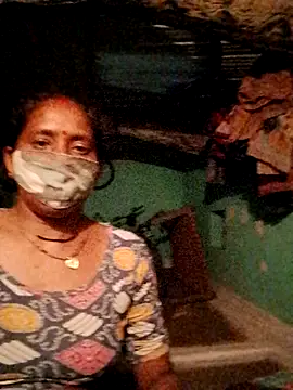 CUTE-004 online show from October 5, 3:39 pm