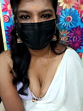 Snapshot of Divya_Spandhana_90 chatting on October 15, 5:48 pm Divya Spandhana 90 online show from October 15, 5:48 pm