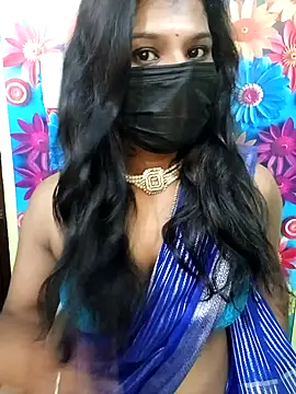 Snapshot of Divya_Spandhana_90 chatting on October 17, 6:11 pm Divya Spandhana 90 online show from October 17, 6:11 pm