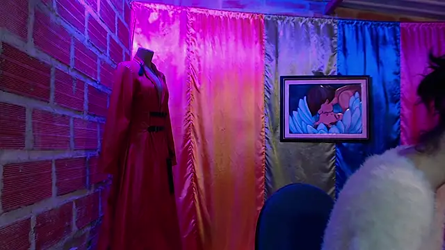 Moira-Hot online show from October 31, 7:12 am