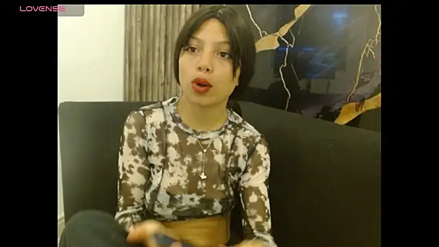 Snapshot of EIVIY1609 chatting on September 15, 2:36 pm EIVIY1609 online show from September 15, 2:36 pm