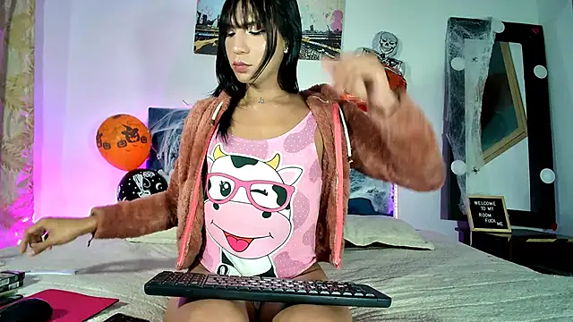 Snapshot of Jenny_Sweet1 chatting on October 14, 3:20 am Jenny Sweet1 online show from October 14, 3:20 am
