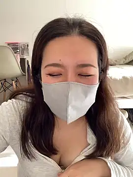 NATSUMI00 online show from November 6, 5:35 am