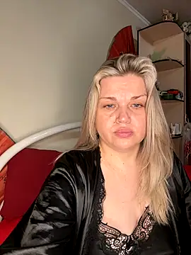 Nayvessa online show from November 19, 7:25 pm