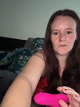 Snapshot of marialuna88 chatting on November 2, 12:08 pm marialuna88 online show from November 2, 12:08 pm