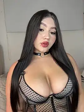 HilaryBlaze online show from November 4, 1:21 am