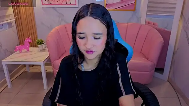 bella vibess s online show from June 14, 2:46 am