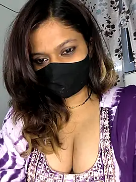 SpicykhalifaX online show from May 8, 8:39 am