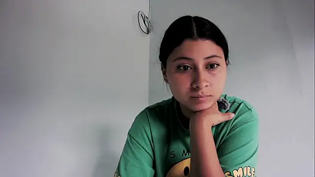 luna1964 online show from November 18, 8:10 pm